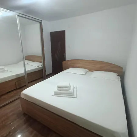 Peter Et Len Soleil , Famille Lägenhet Eforie Nord