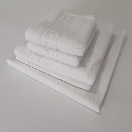 Peter Et Len Soleil , Famille *